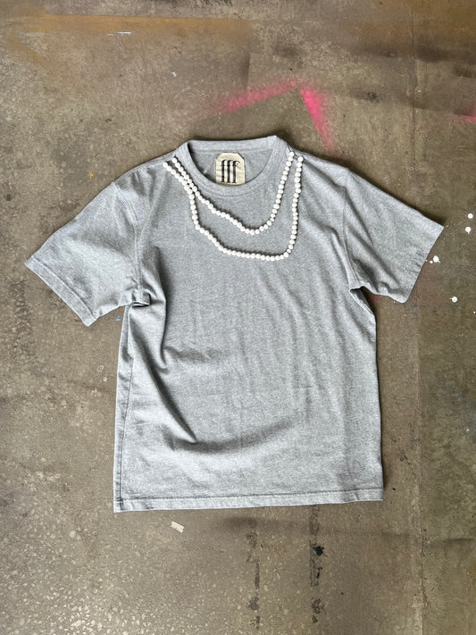 Pearls Not Promises Tee